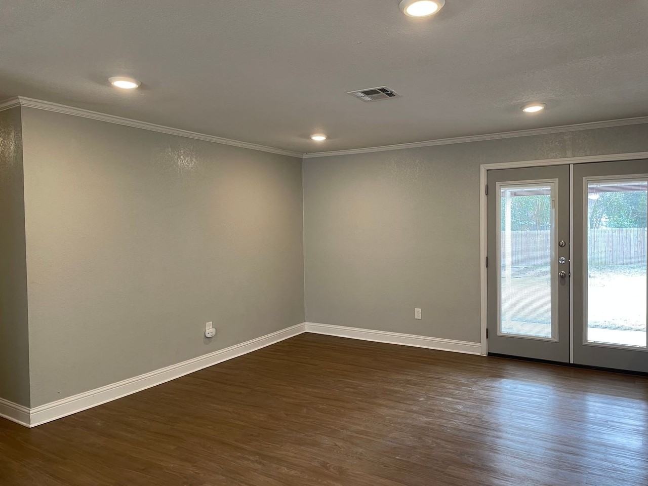 3408 Wingate Dr - Photo 5 of 21