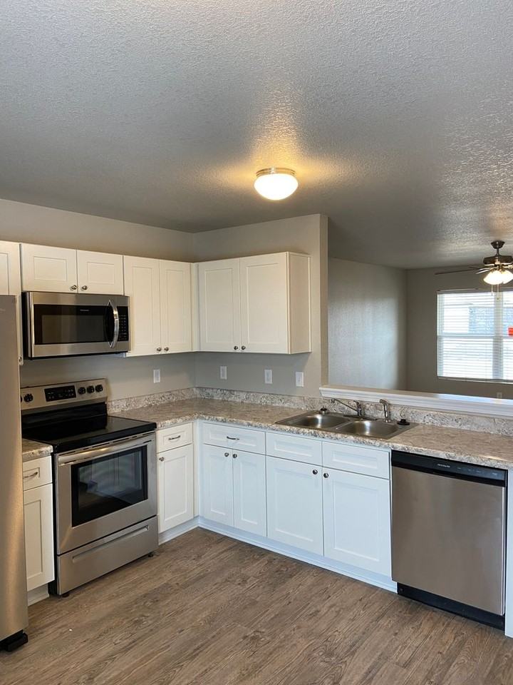 3622 Hargis Dr - Photo 7 of 20