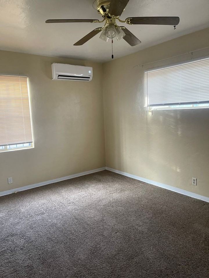 5216 Los Arboles Ave Ne - Photo 6 of 18