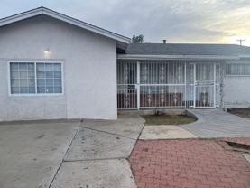 5216 Los Arboles Ave Ne - Photo 1 of 1