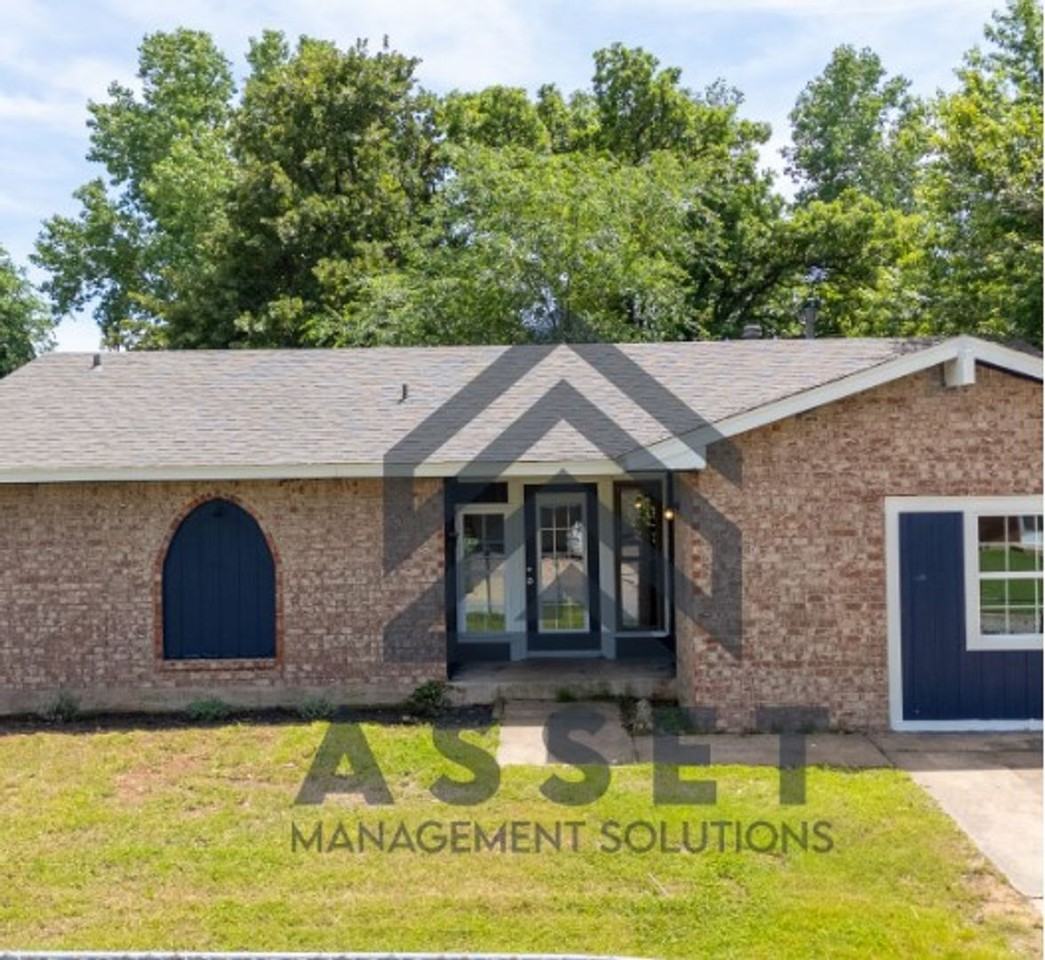 2508 Se 47th St - Photo 4 of 23