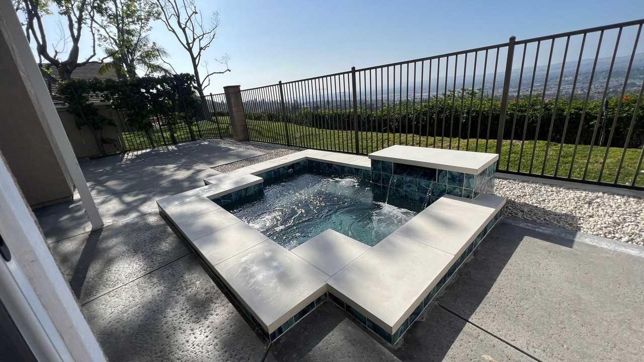 751 S Tourmaline Ct - Photo 4 of 30