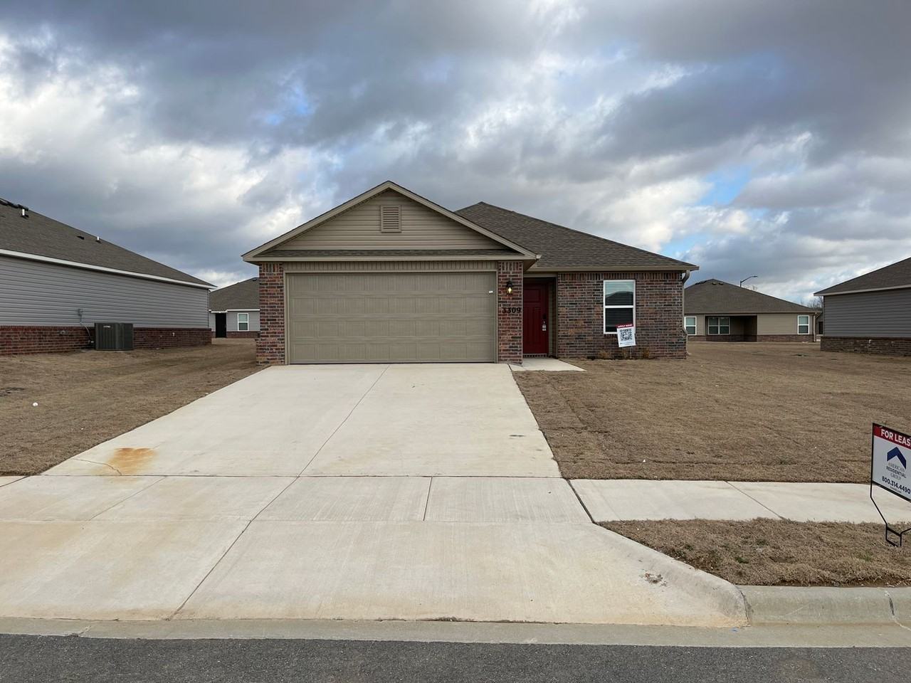 3309 E Jacob Ln - Photo 4 of 15