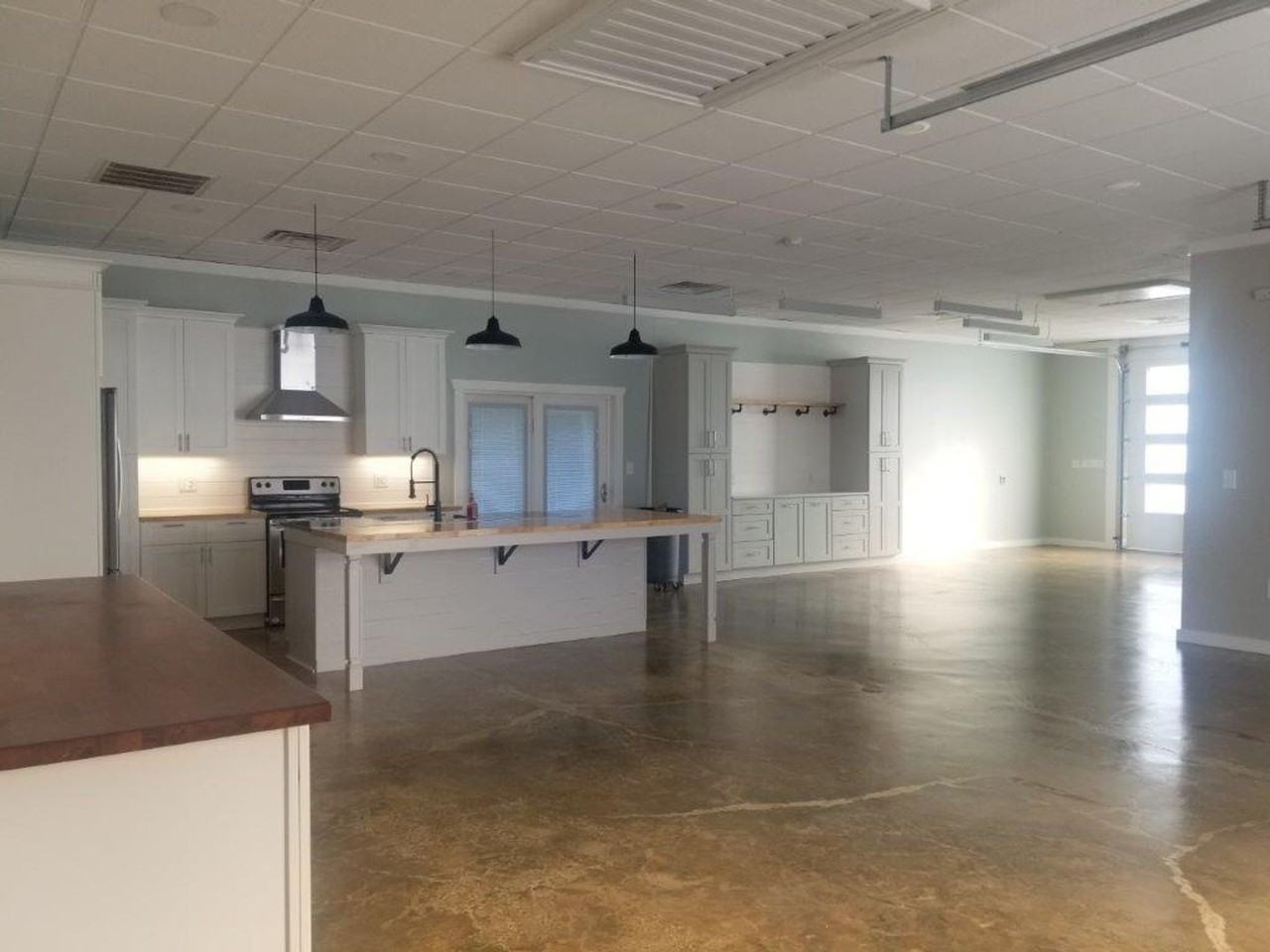 6047E Wayne Memorial Dr Ne - Photo 2 of 25