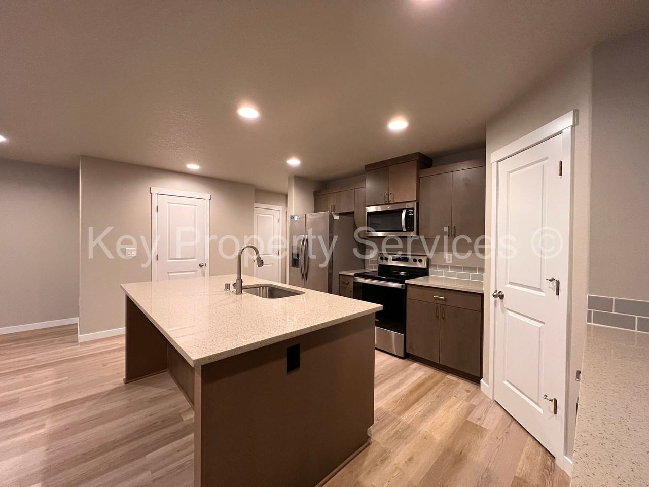 4705 Ne 37th Ct - Photo 7 of 23