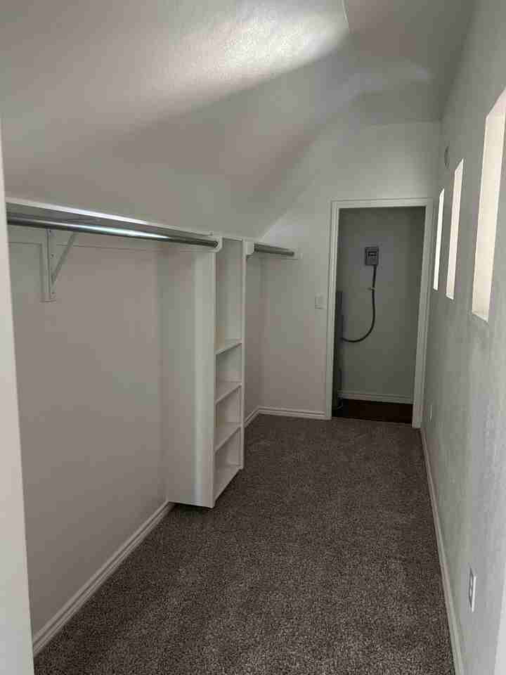 2553 W Harold St - Photo 3 of 12