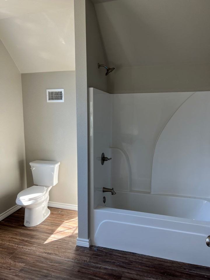 2553 W Harold St - Photo 5 of 12