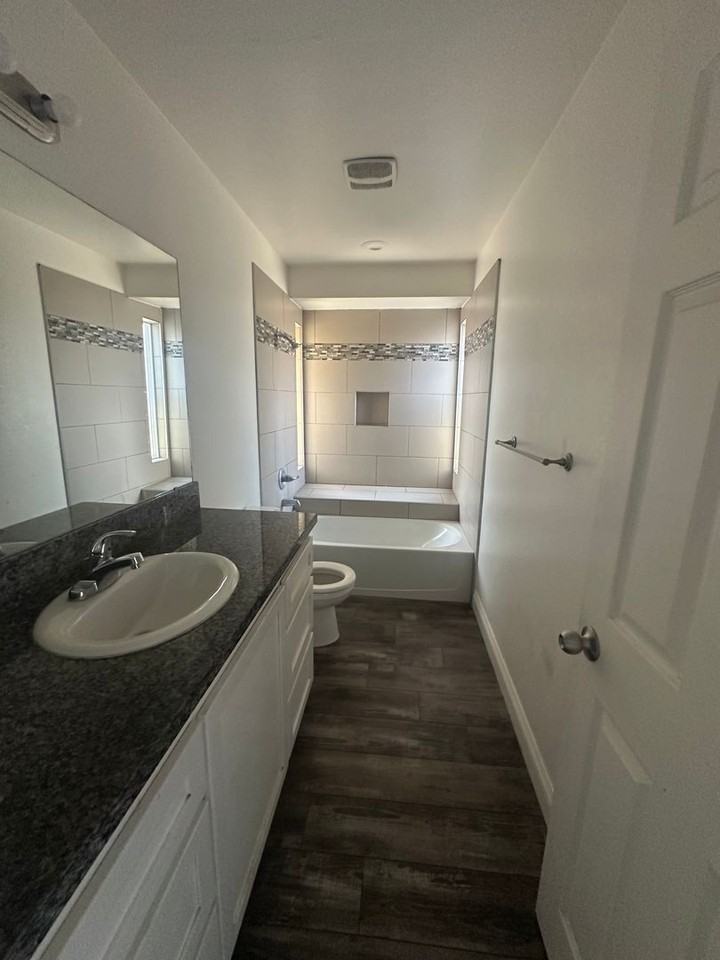 3600 Ashe Rd - Photo 6 of 8