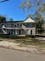 featured image of 220 220 - 228 N. Taylor Street