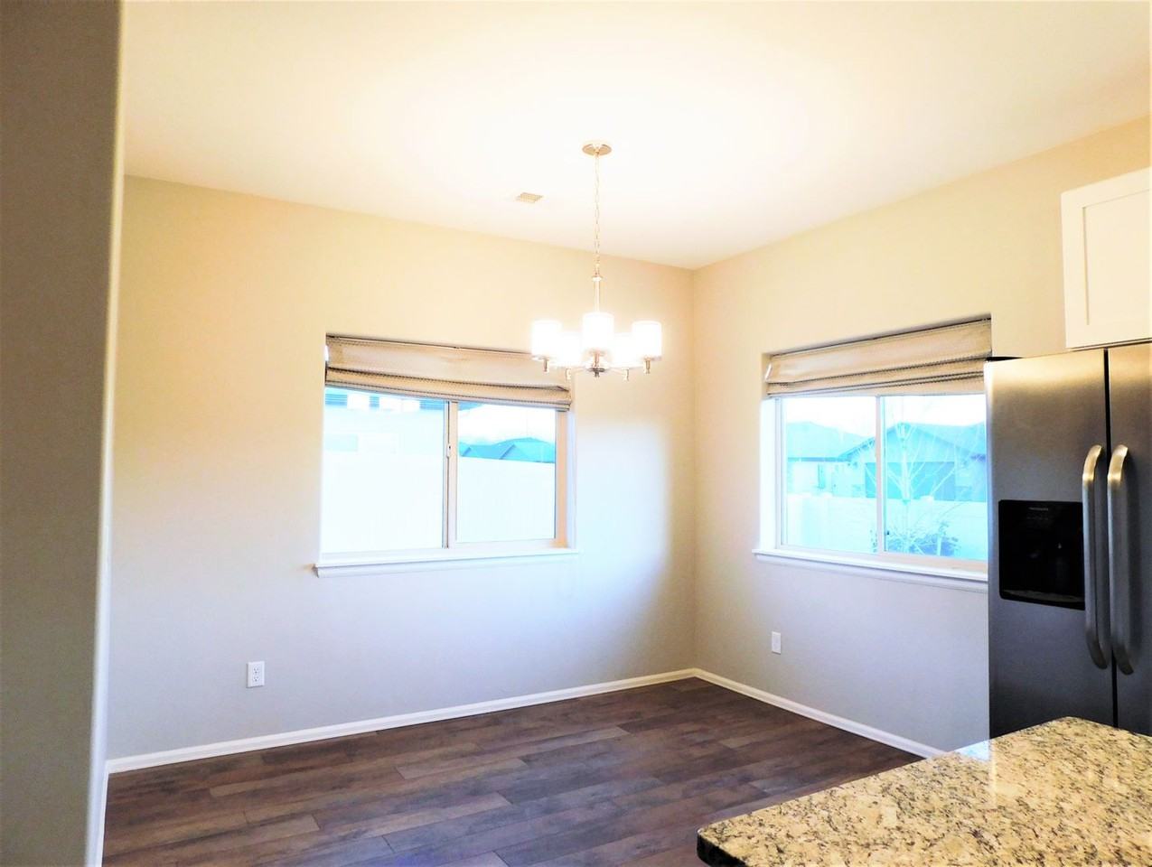 450 Florence Rd - Photo 4 of 18