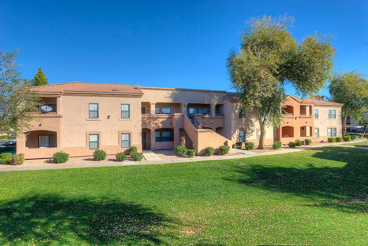 San Martin Apartments - Photo 6 of 27