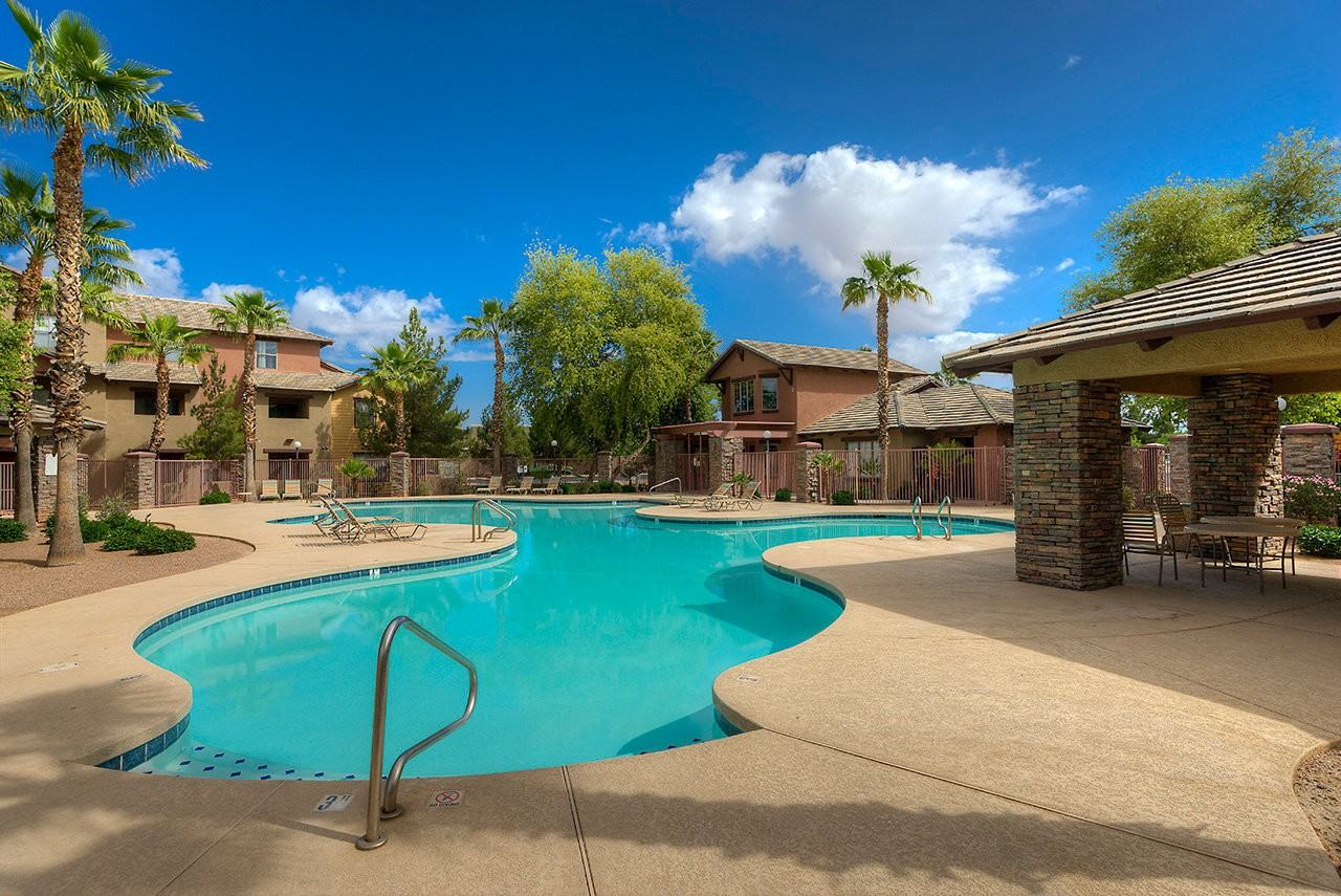 San Clemente Apartments - Photo 7 of 19