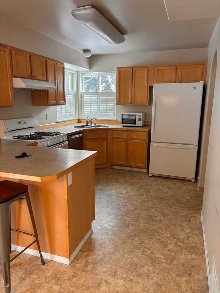 6835 All Star Cir - Photo 2 of 12