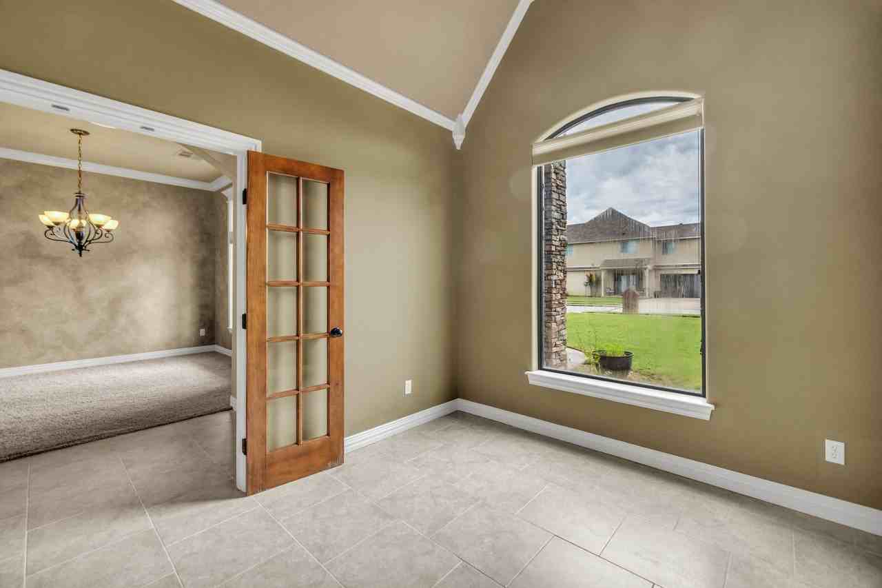 14651 S Gary Ave - Photo 7 of 50