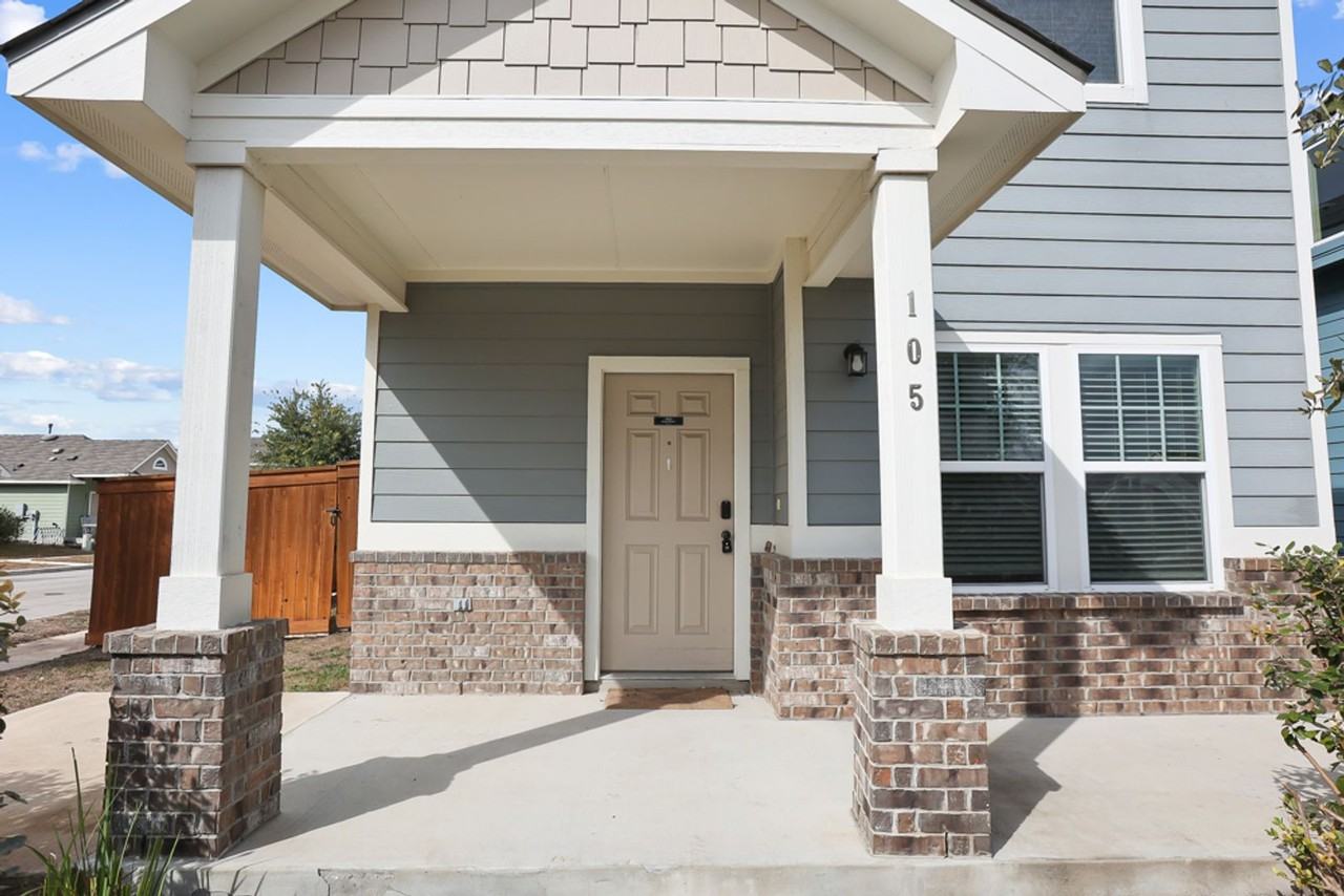 105 Switchgrass St - Photo 2 of 27