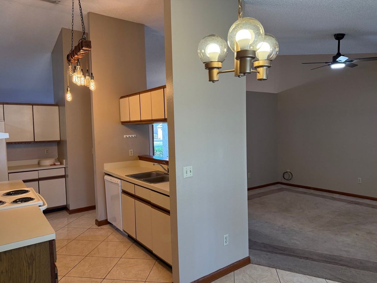 2428 Sweetaire Ct - Photo 7 of 19