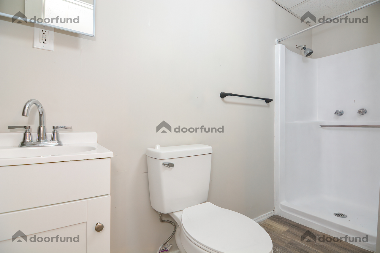 11 Main Street Pittsfield - Photo 6 of 27