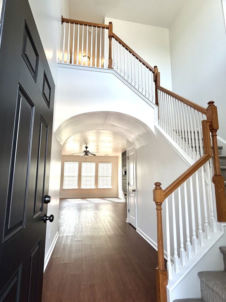 193 Old Pond Cir #NA - Photo 2 of 24