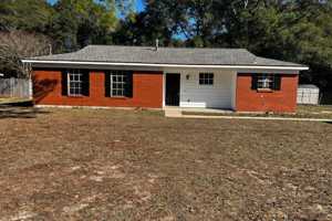 featured image of 2056 Mesa Dr