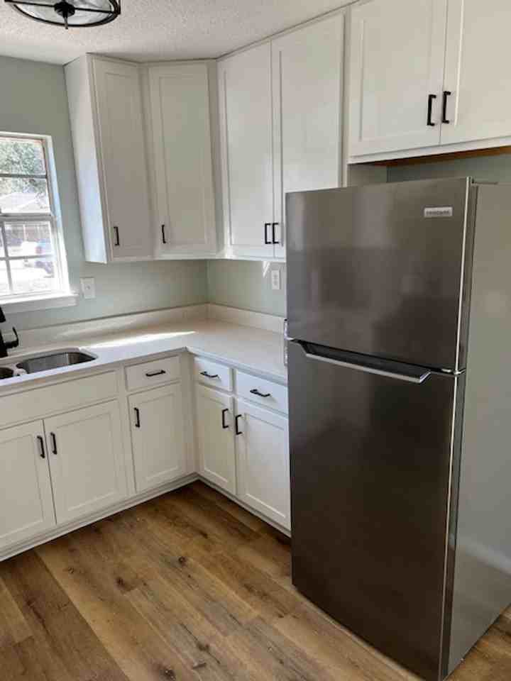 2056 Mesa Dr - Photo 4 of 14