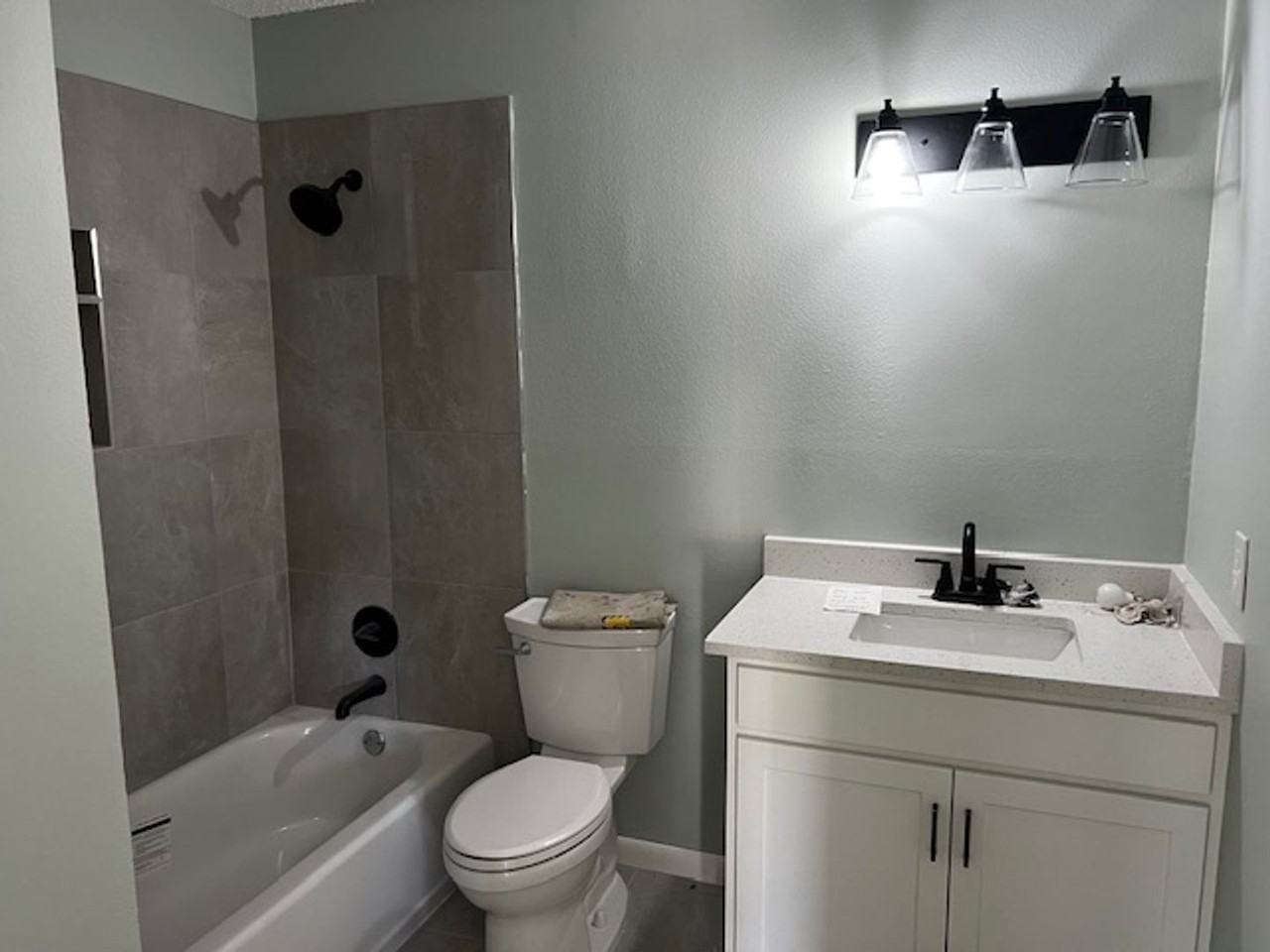 2056 Mesa Dr - Photo 6 of 14