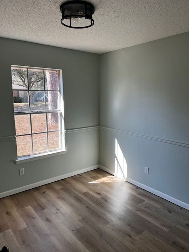 2056 Mesa Dr - Photo 7 of 14