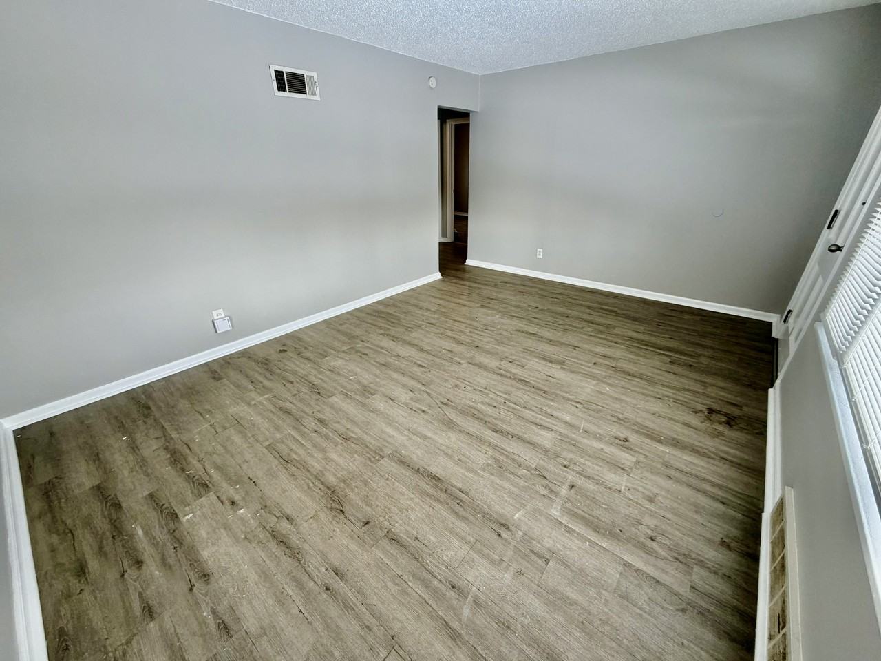 5635 College Ave #1 - Photo 5 of 12