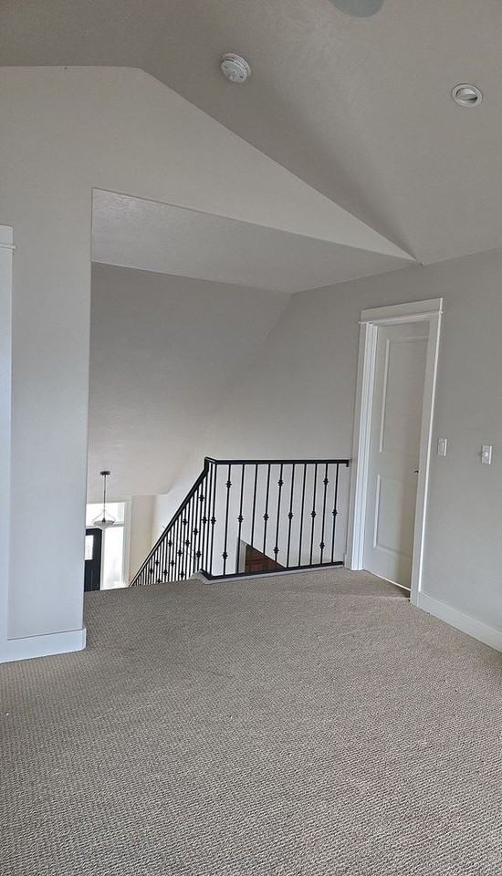 937 Lorella Ave - Photo 4 of 11