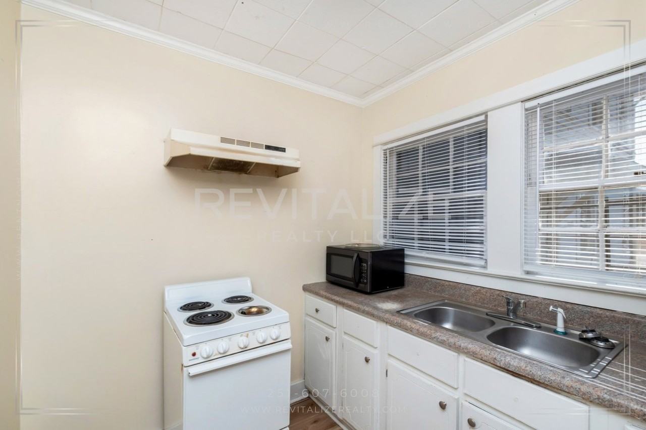 767 Jemison St - Photo 5 of 13