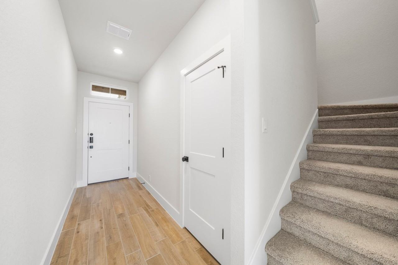 13616 Giovannis Gdn - Photo 4 of 39