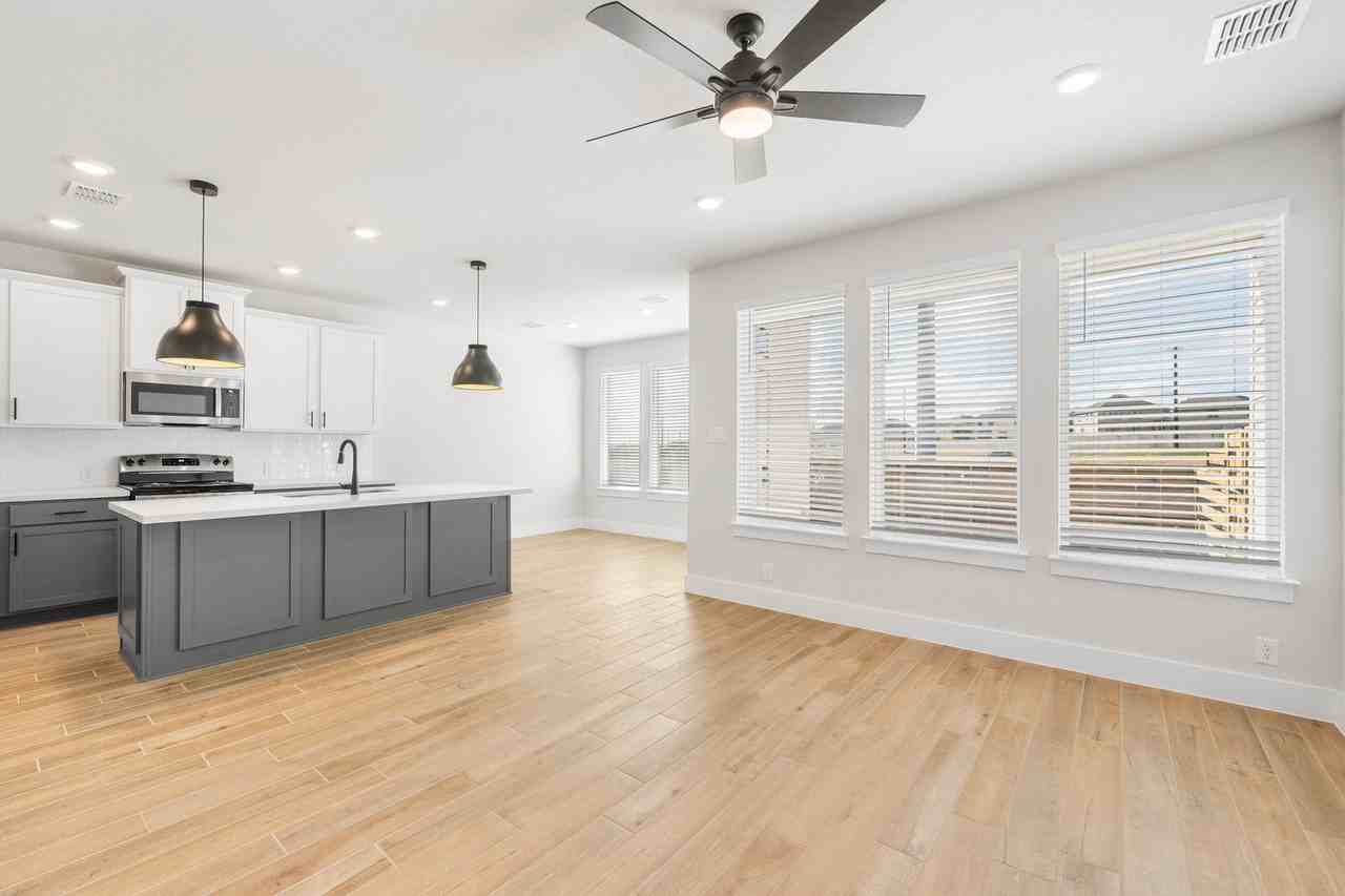 13616 Giovannis Gdn - Photo 7 of 39