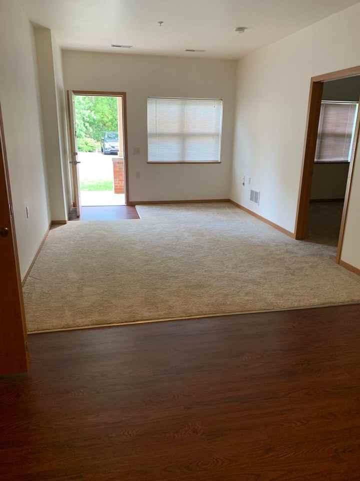 1803 S 92nd St - Photo 4 of 13