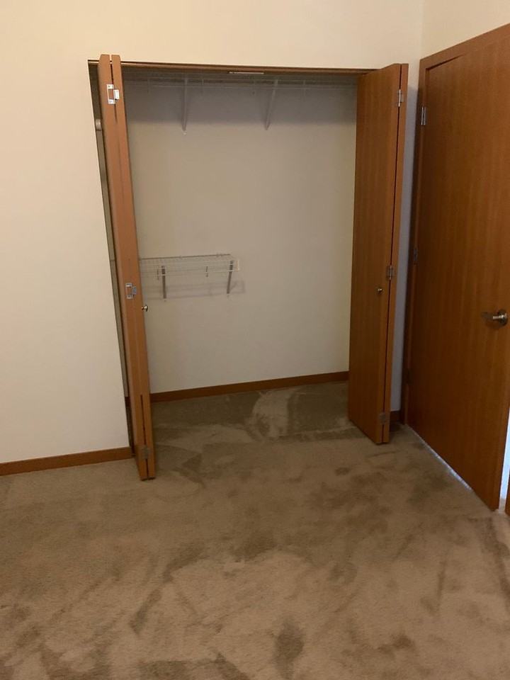 1803 S 92nd St - Photo 6 of 13