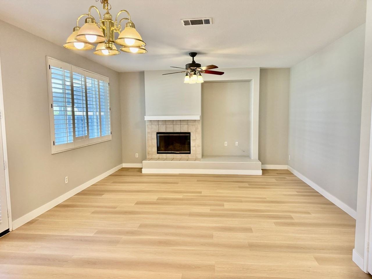 14132 Fairchild Dr - Photo 5 of 19