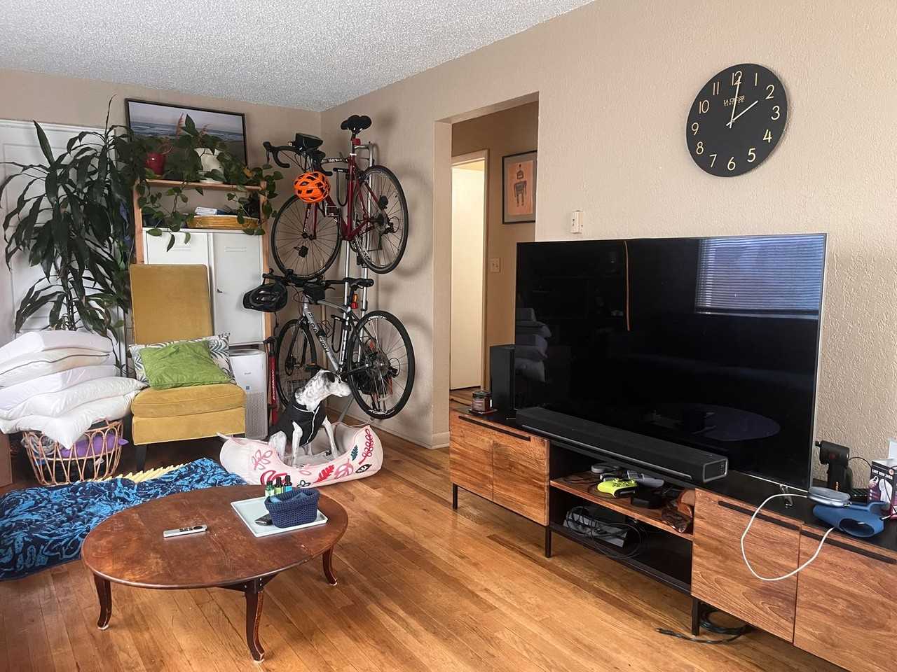 806 Nw 53rd St - Photo 5 of 16