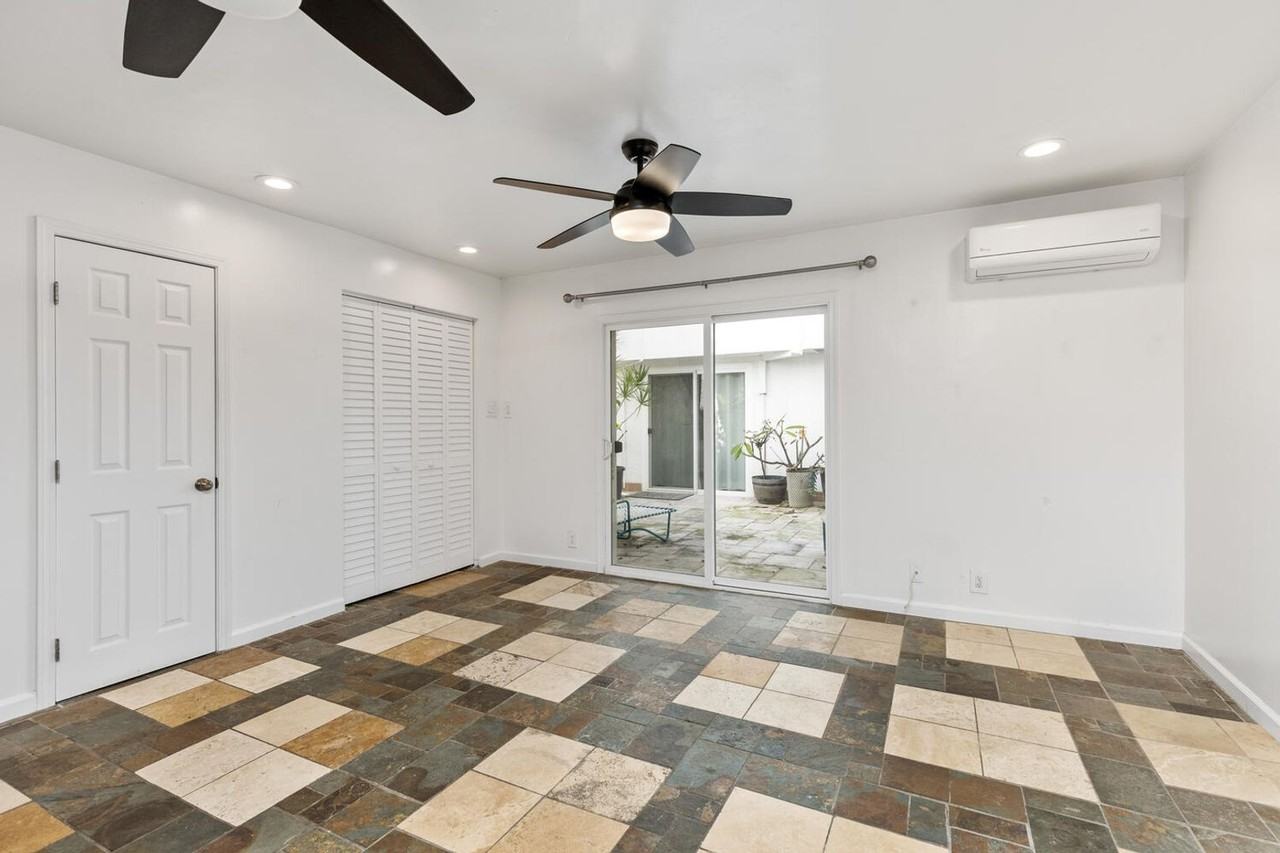 212 Oceanside Blvd #7 - Photo 6 of 37