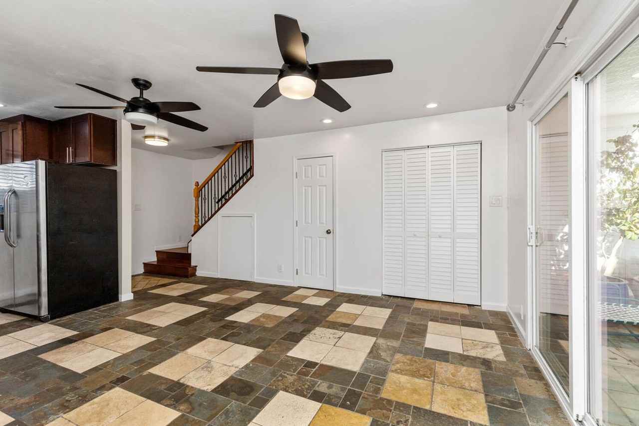 212 Oceanside Blvd #7 - Photo 7 of 37