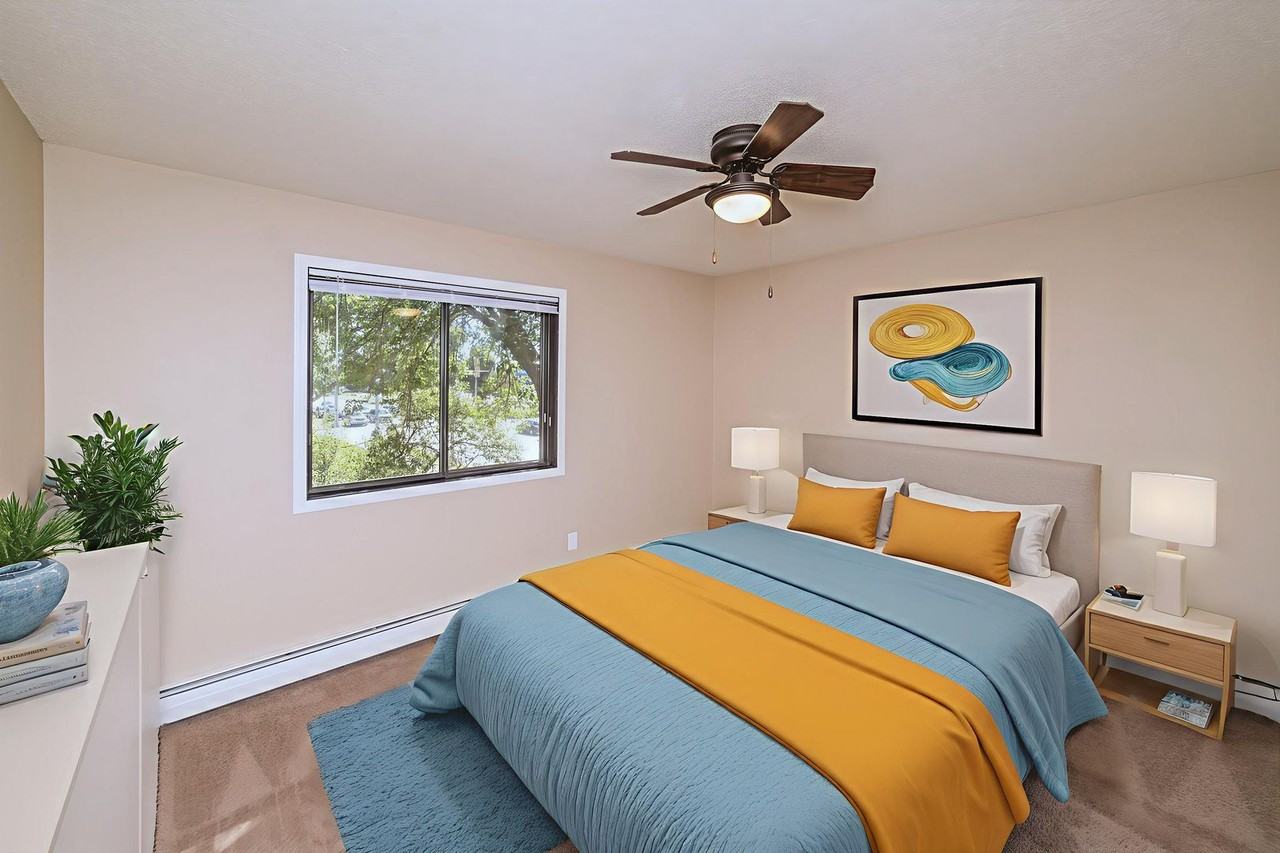 2900 S Louise Ave - Photo 3 of 37