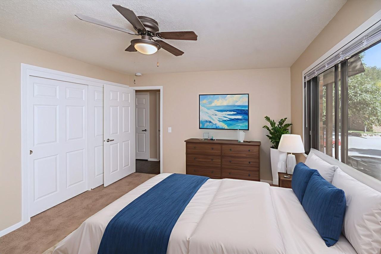 2900 S Louise Ave - Photo 4 of 37