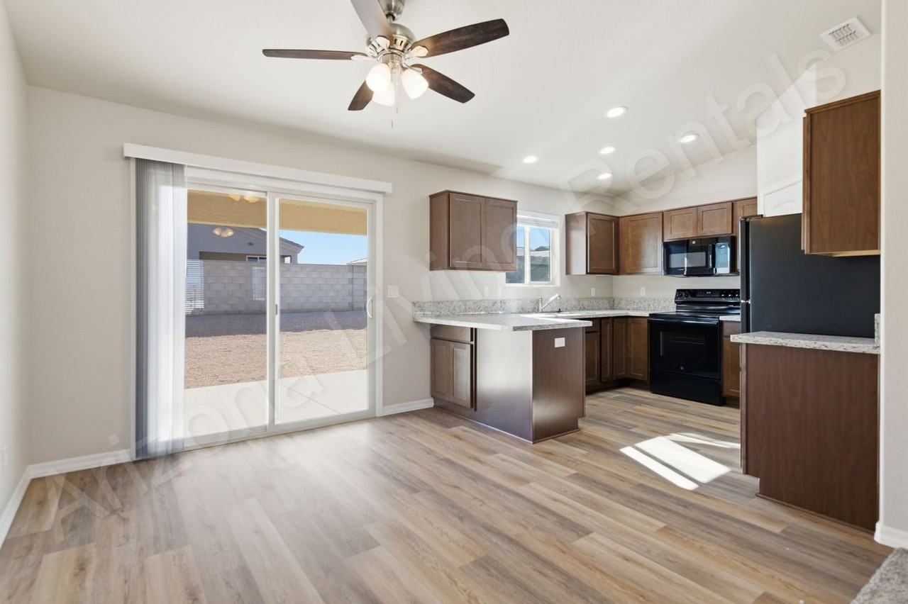 2746 Hermosa Vis - Photo 7 of 24