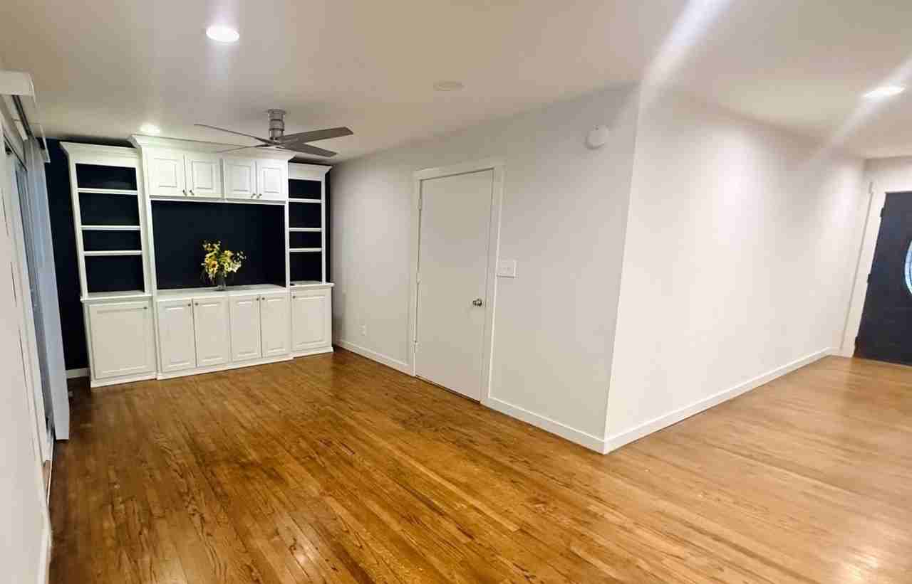 6207 Hillcrest Ct - Photo 5 of 18