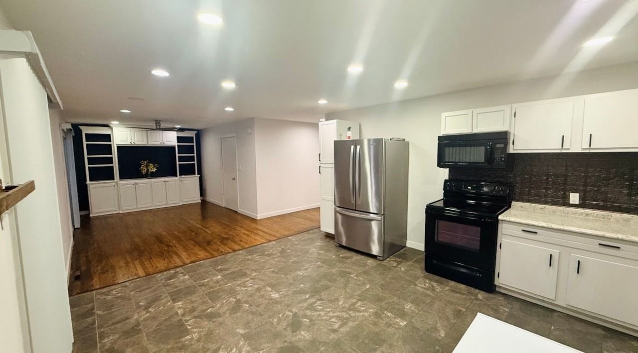 6207 Hillcrest Ct - Photo 6 of 18