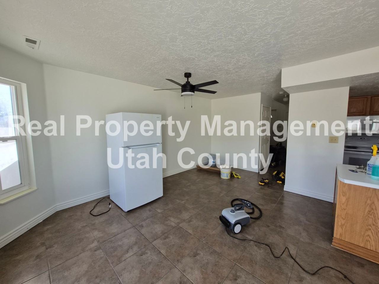 747 Hanover Dr - Photo 7 of 34