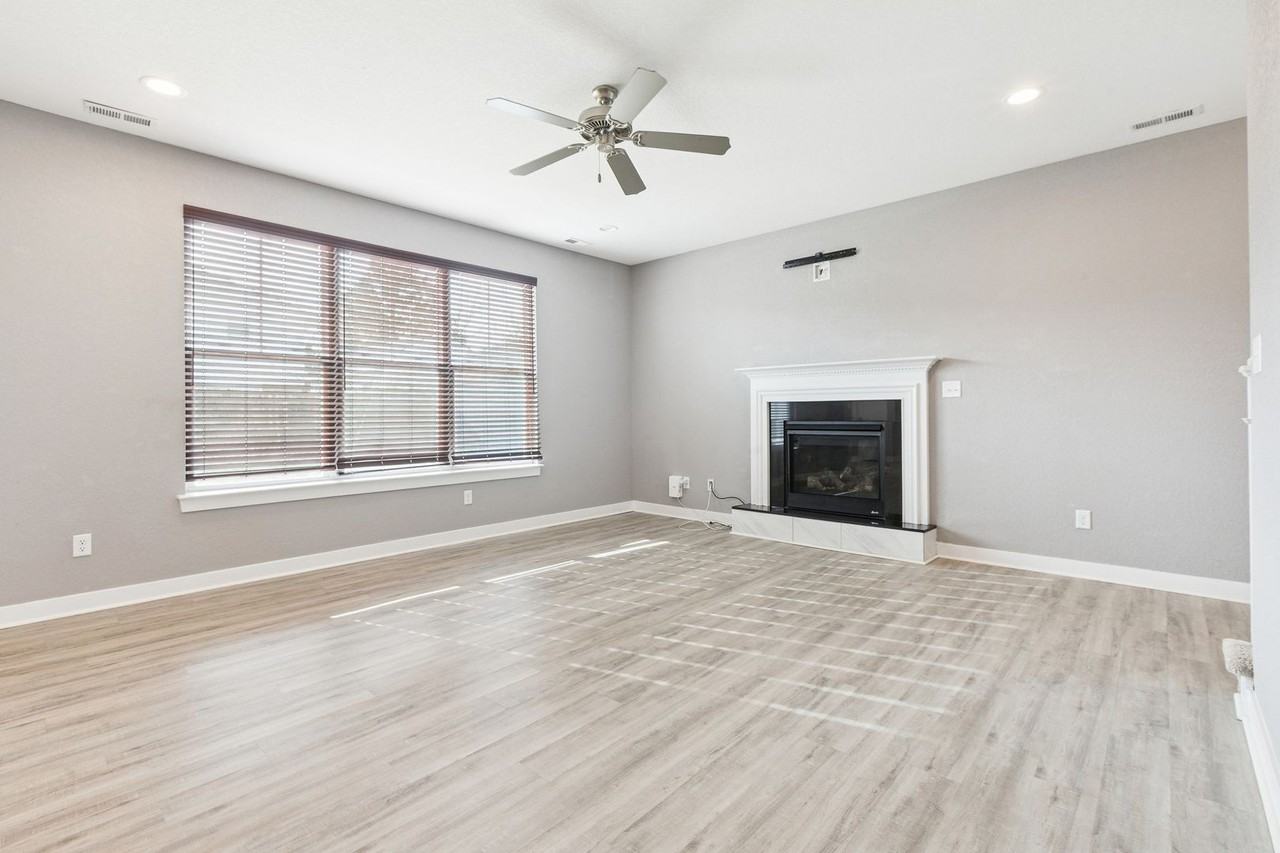 2521 Dominion Ave - Photo 7 of 39