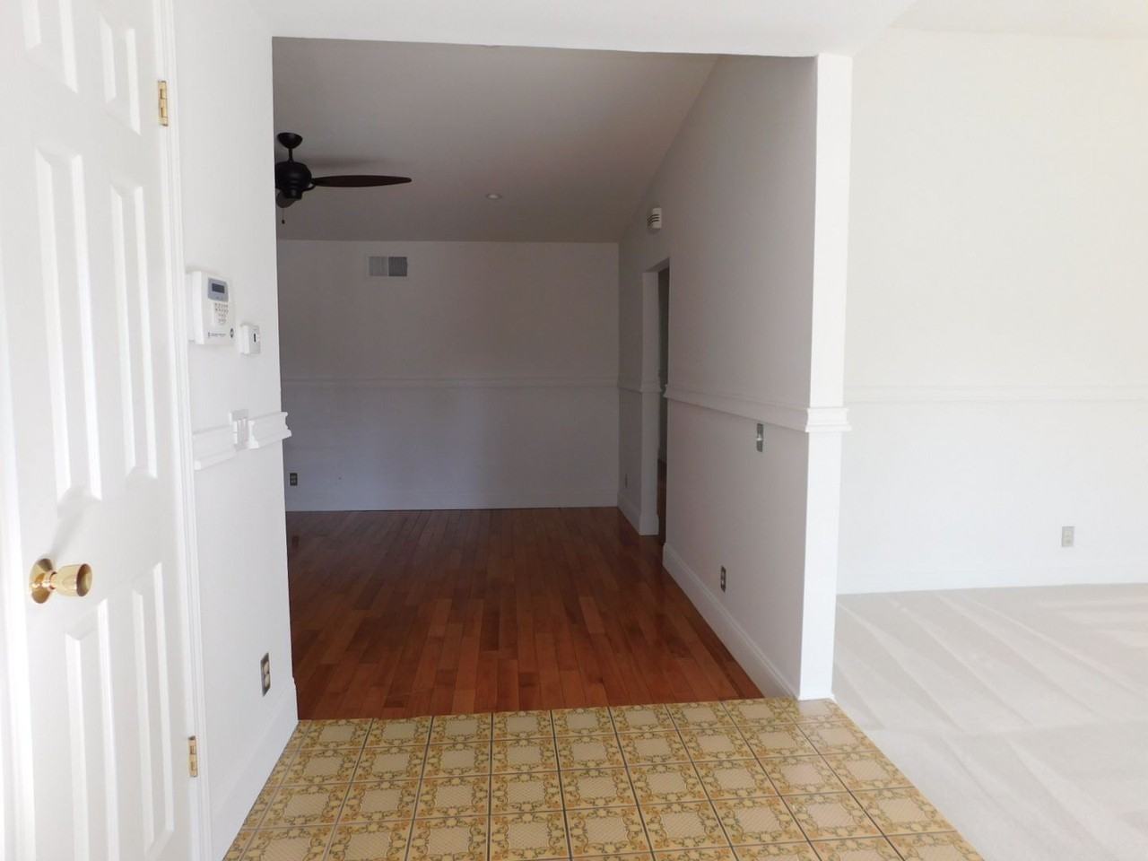 1125 Seville Pl - Photo 3 of 27