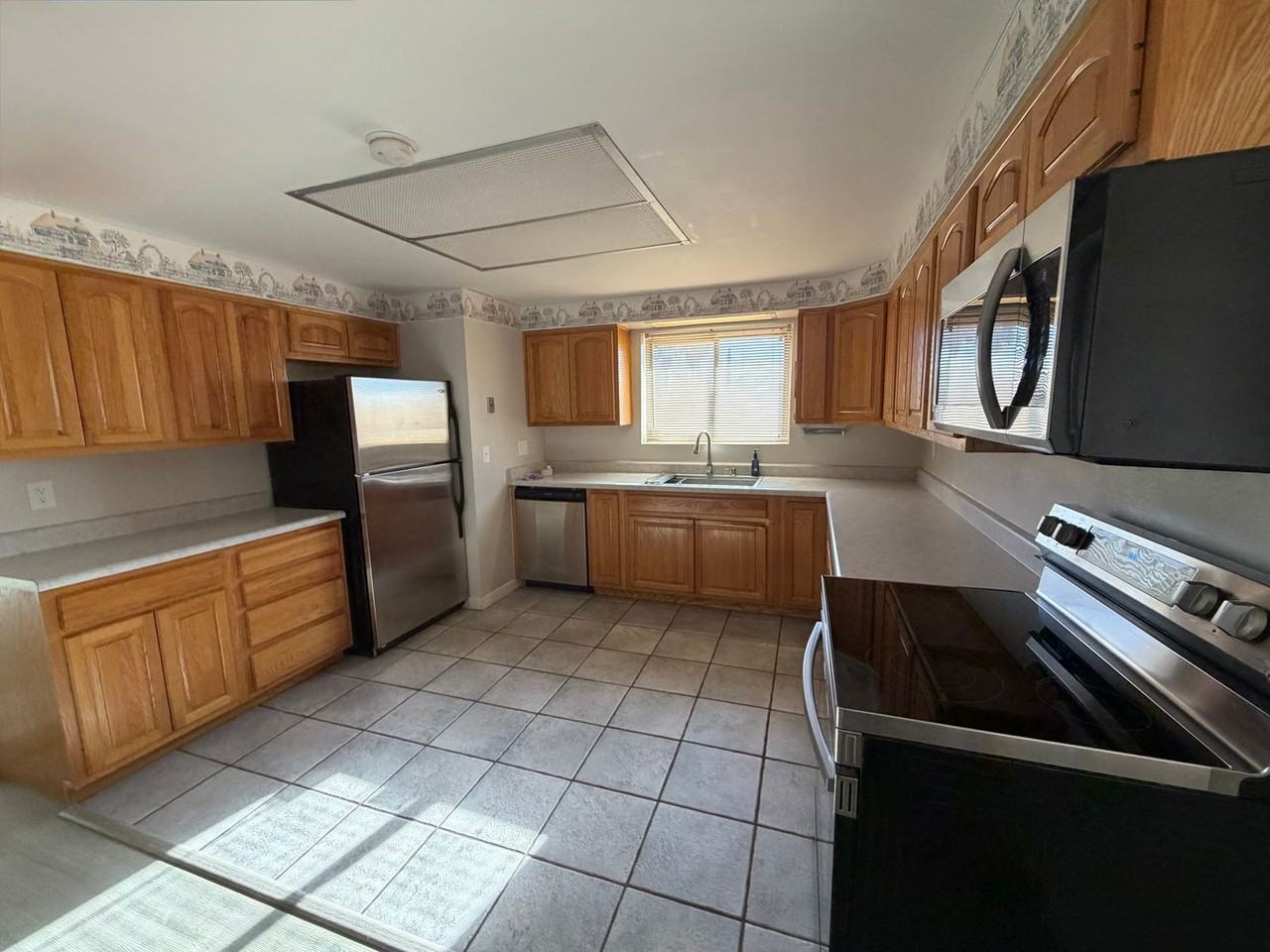 2849 Dove Dr - Photo 4 of 21