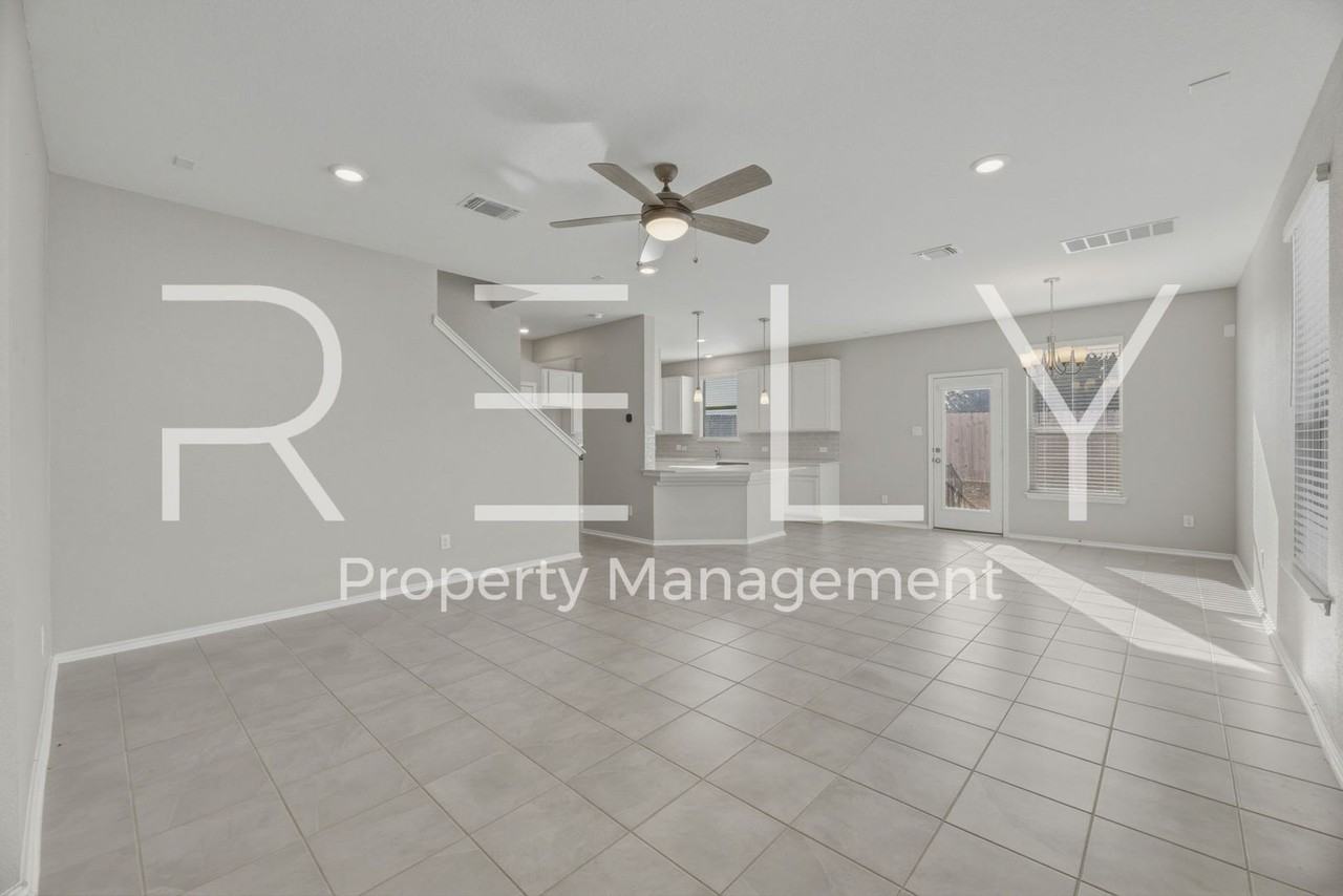 140 Katie Elder Dr - Photo 7 of 48