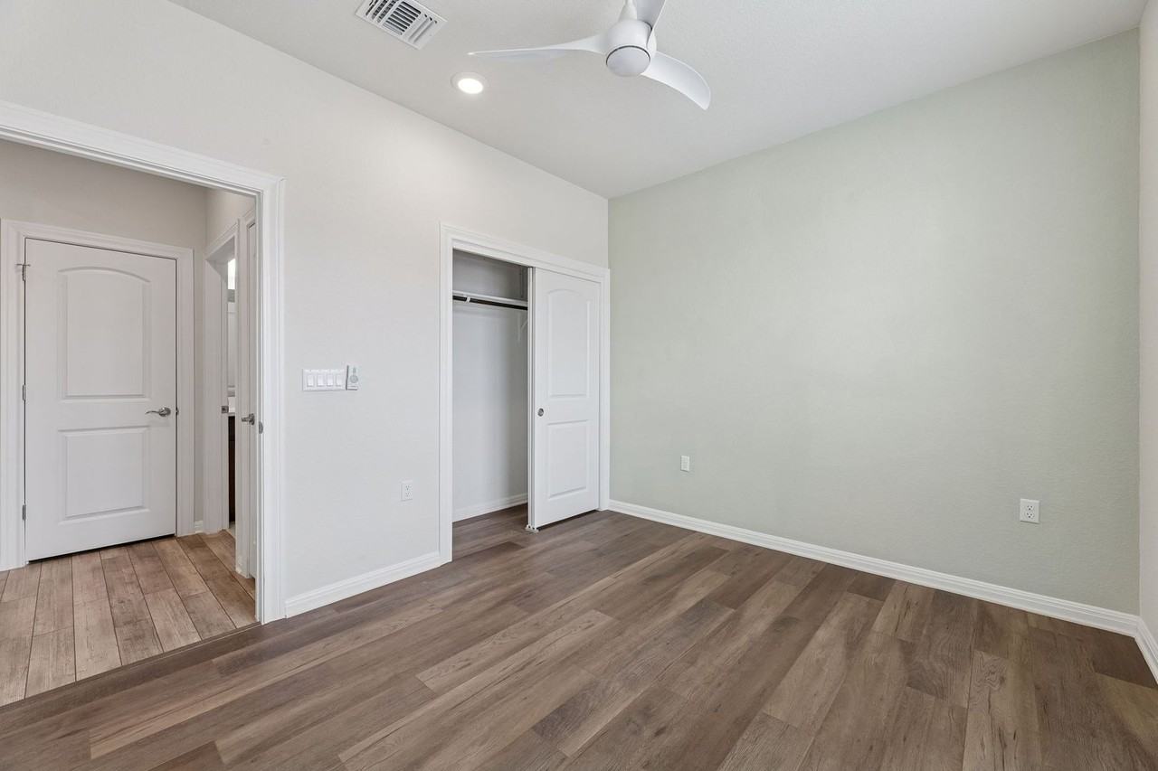 603 Double Loop St - Photo 6 of 32