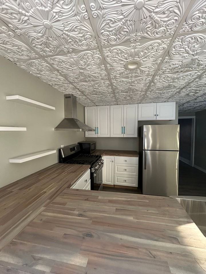 641 Pine St - Photo 5 of 21