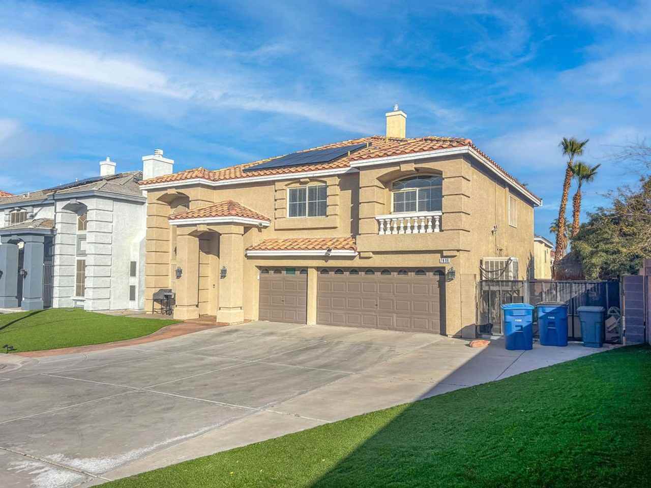 7898 Spindrift Cove St - Photo 2 of 50